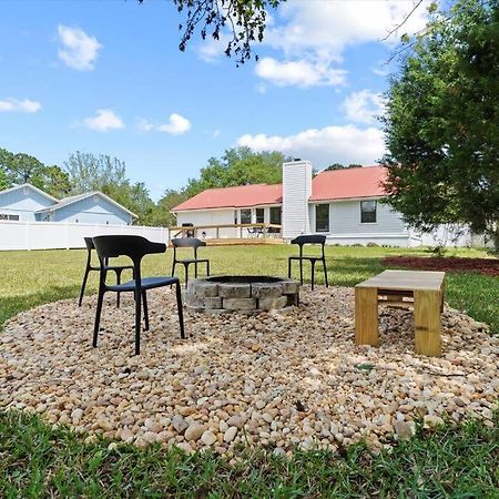 Spacious Home Near Beach, Large Yard, Game Room And Dog Friendly Jacksonville Kültér fotó